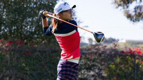 Cô bé 17 tuổi thành triệu phú làng golf - 1