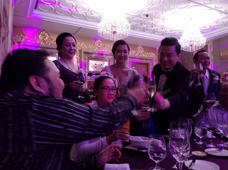 Lam Trường thắt chặt an ninh trong tiệc cưới - 12