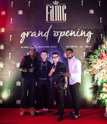 Tường Vy, Kỳ Hân xinh đẹp hút ánh nhìn - 14