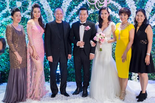 Lam Trường đàn hát tặng vợ trong tiệc cưới lần 2 - 2