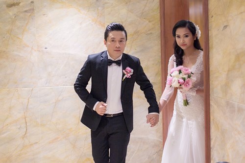 Lam Trường đàn hát tặng vợ trong tiệc cưới lần 2 - 6
