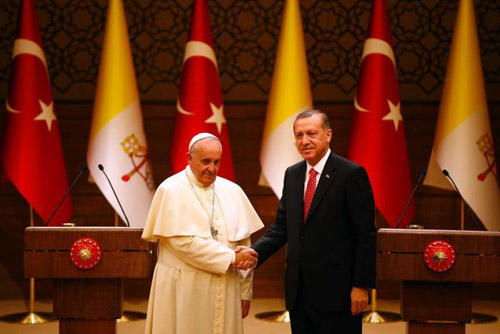 Giáo hoàng Francis lên án sự man rợ của IS - 1