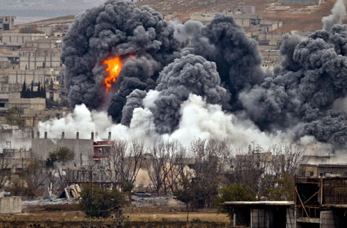 IS điều xe tăng tấn công thị trấn Kobani từ cả 4 phía - 1