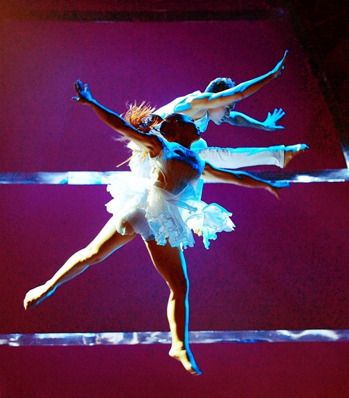 Tình yêu của cặp vũ công thăng hoa trên sân khấu nhảy múa - 7