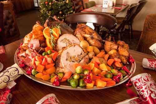 Bữa ăn Giáng Sinh khổng lồ nặng 7kg - 2