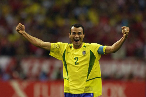 10 hậu vệ xuất sắc nhất lịch sử bóng đá thế giới - 8