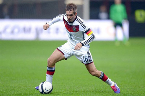 10 hậu vệ xuất sắc nhất lịch sử bóng đá thế giới - 9