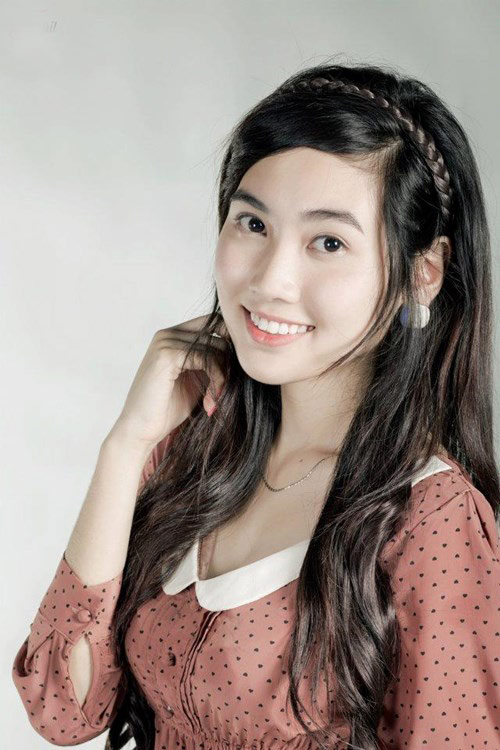 7 cô nàng bất ngờ nổi tiếng vì giống sao Việt - 12