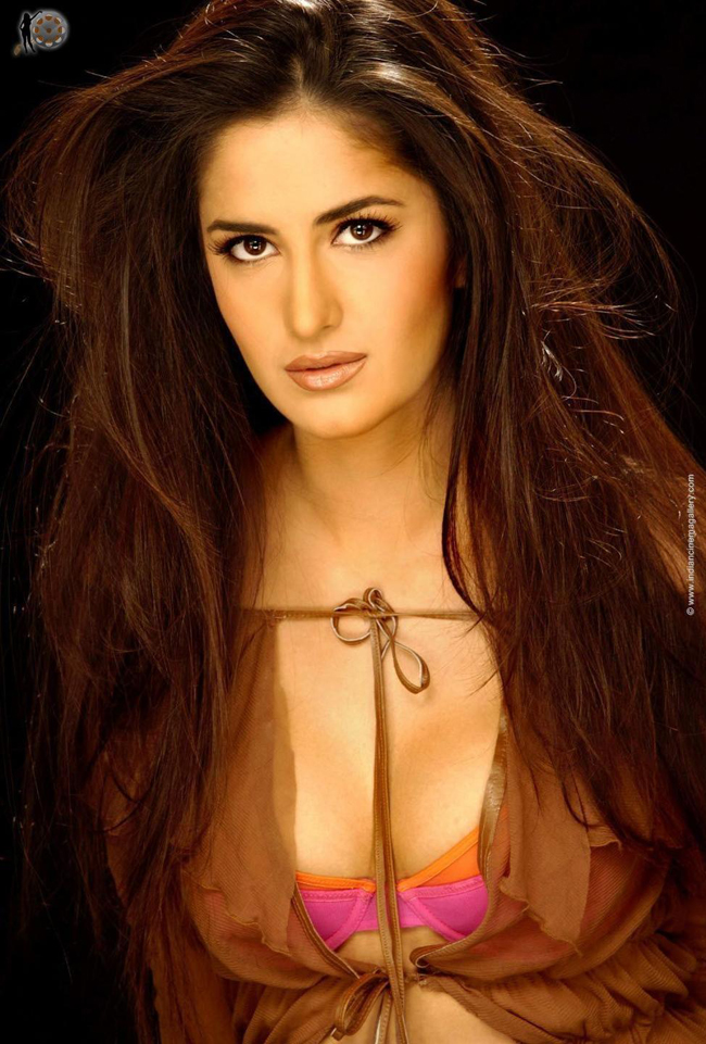 Katrina Kaif từng làm công việc người mẫu
