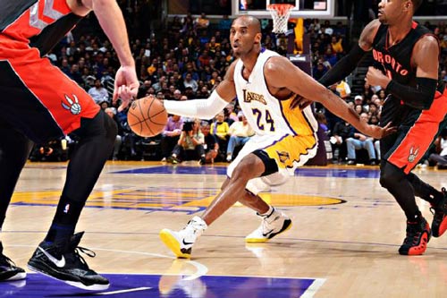 Ghi 30000 điểm, Kobe Bryant lập siêu kỷ lục ở NBA - 1