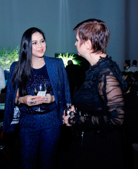 Mẹ chồng Hà Tăng ngày càng trẻ đẹp - 2