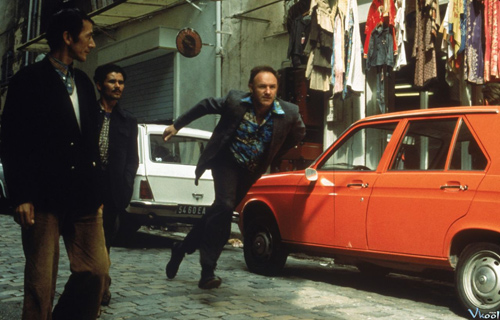 Video: Cảnh xe hơi rượt tàu cao tốc kinh điển - 3