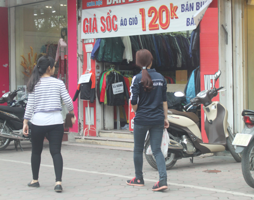 1001 chiêu "rút hầu bao" khách của cửa hàng quần áo - 4