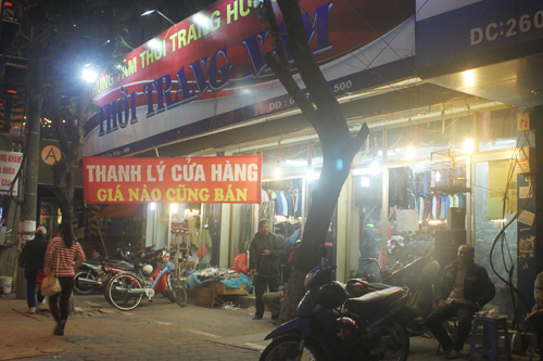 1001 chiêu "rút hầu bao" khách của cửa hàng quần áo - 2