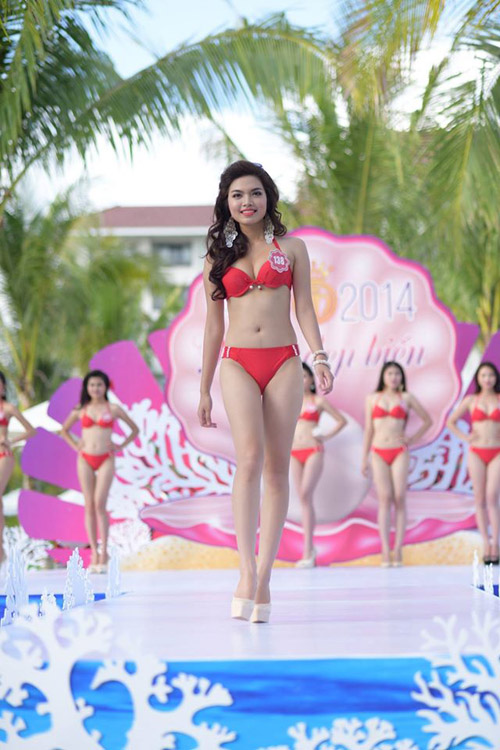 Hoa hậu VN: Thí sinh nóng bỏng thi Người đẹp Biển - 10