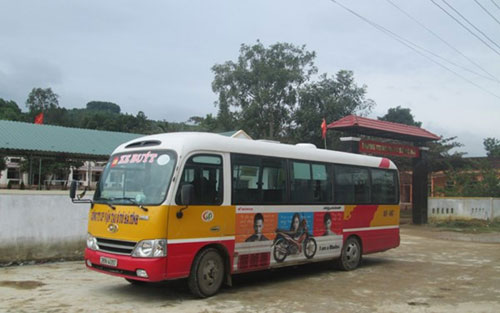 Vụ 600 HS thất học: Thuê 2 xe buýt, chỉ thêm 4 trẻ trở lại trường - 1
