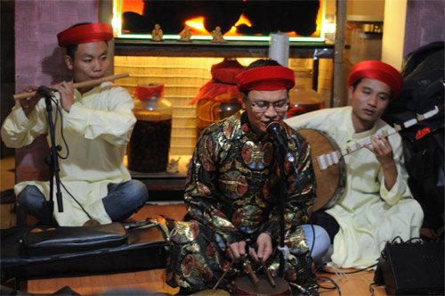 Nghệ nhân dân gian trẻ nói về hầu đồng trong bar - 2