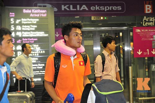 Đến Malaysia, HLV Miura muốn chơi tấn công trước chủ nhà - 4