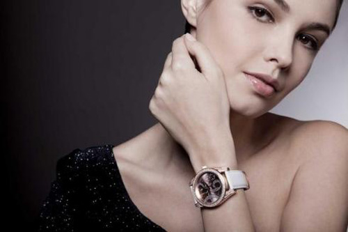 Mua đồng hồ chính hãng ở đâu? - 1