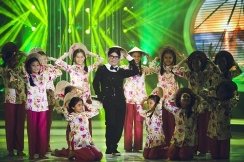 Minh Nhí khoe giọng khi hóa thân thành Phương Mỹ Chi - 4