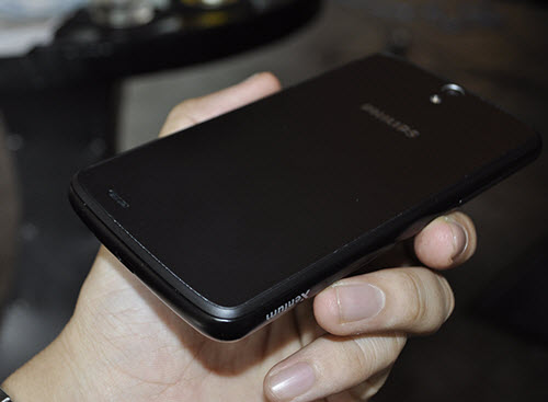 Philips tung smartphone 'pin trâu' 2 tháng, giá 5,5 triệu - 4