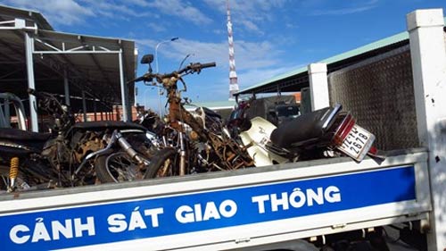 CSGT tông chết 2 dân phòng, 5 người khác trọng thương - 7