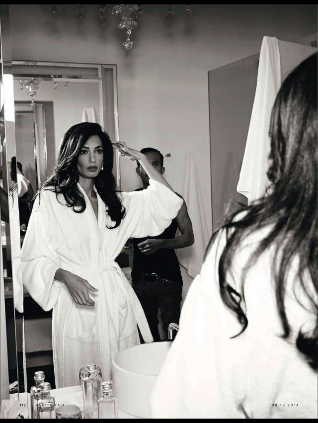 Ảnh cưới lạ của "gã độc thân quyến rũ nhất hành tinh" - 5