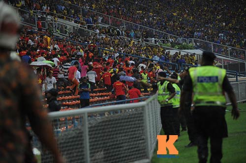 VFF: Kẻ hành hung CĐV Việt Nam phải bị trừng trị - 3