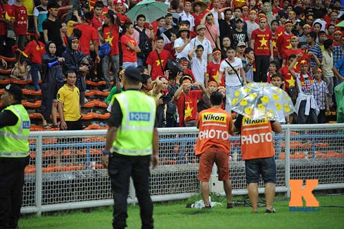 VFF: Kẻ hành hung CĐV Việt Nam phải bị trừng trị - 5