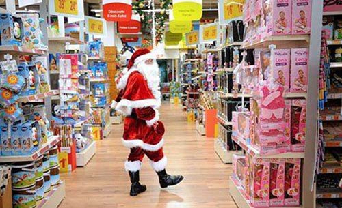 Hành động “khó đỡ” của các ông già noel - 6