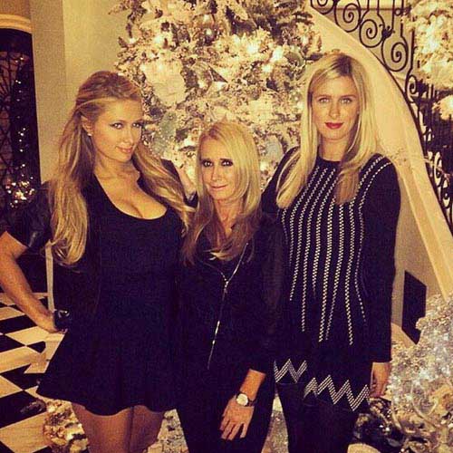 Sao Hollywood tất bật trang trí nhà cửa dịp Giáng sinh - 7