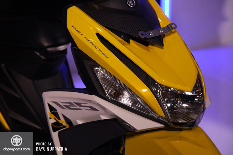 Yamaha vừa chính thức giới thiệu mẫu xe tay ga mới có tên gọi Yamaha Mio M3 125 tại thị trường Indonesia với mức giá khởi điểm 1.133 USD (tương đương 24 triệu đồng).
