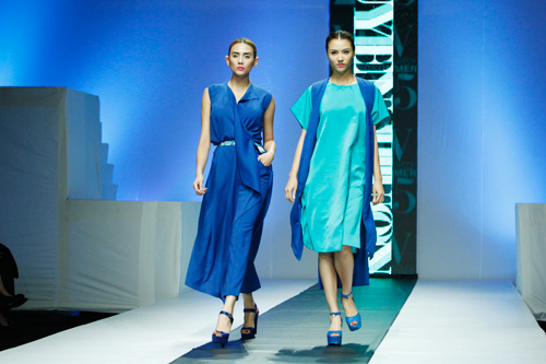 Hoàng Yến, Hồng Quế đọ sắc trên sàn catwalk - 10