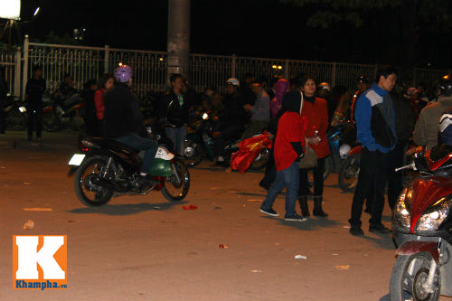 ĐTVN thua đậm, CĐV "người khóc, kẻ bỏ về" ngay hiệp 1 - 11