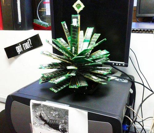 Hình ảnh cây thông Noel với sáng tạo hài hước - 1