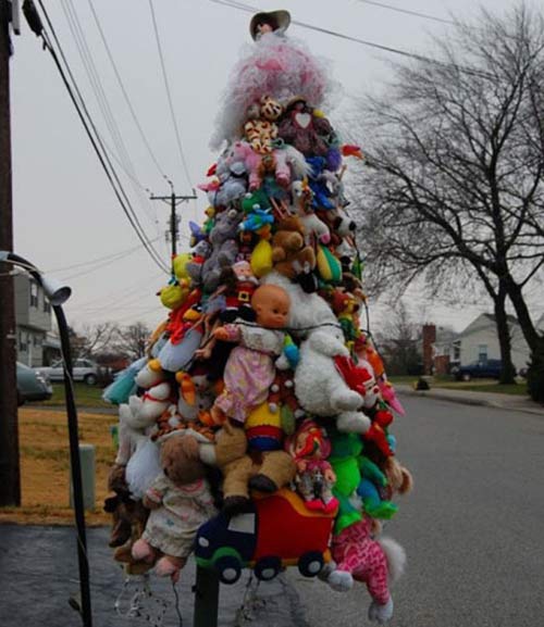 Hình ảnh cây thông Noel với sáng tạo hài hước - 6