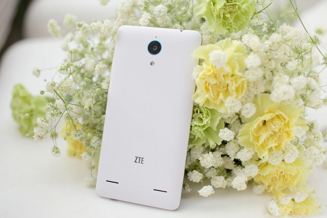 Hotgirl khoe vòng 1 tròn trịa cùng smartphone

Dùng "gậy tự sướng", người đẹp khoe đường cong gợi cảm

Siêu đường cong "thiêu cháy" bên laptop

Mỹ nữ tóc vàng tạo dáng ngộ nghĩnh cùng smartphone N3

Dàn chân dài tạo dáng khỏe khoắn cùng smartphone
