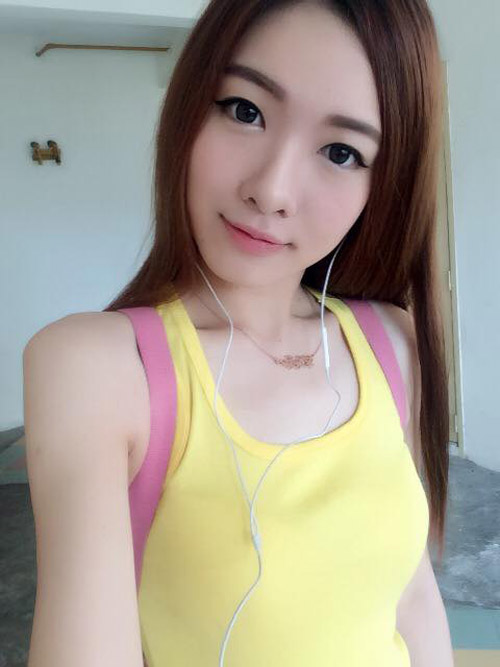 Hot girl Malaysia hút hồn vì da trắng, eo thon - 8