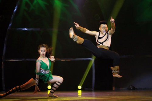 Vũ công bịt mắt gây xúc động với bài nhảy về mẹ - 5