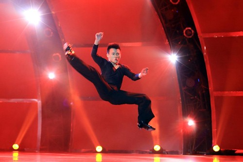 Vũ công bịt mắt gây xúc động với bài nhảy về mẹ - 13