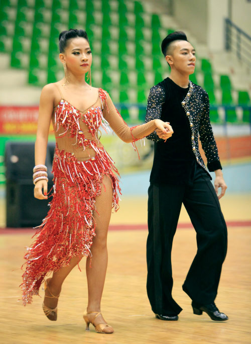 Cô gái 15 tuổi được phong kiện tướng dancesport quốc gia - 6