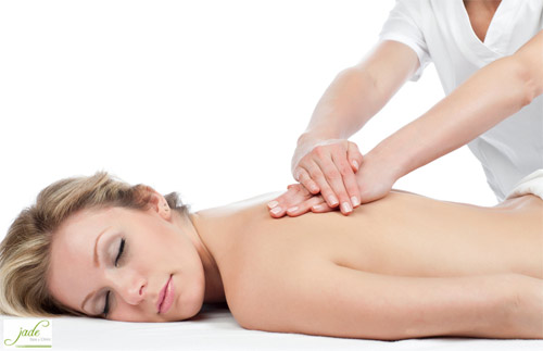 Lợi ích không ngờ của massage sau sinh - 1