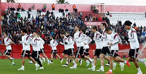 Real - Cruz Azul: Cản sao nổi “Kền kền trắng” - 2