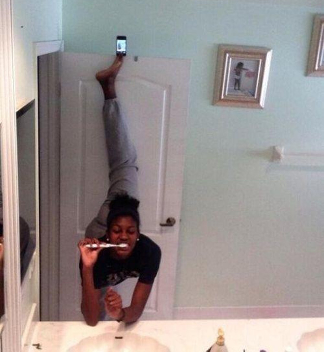 Giới trẻ chụp ảnh “tự sướng” độc nhất vô nhị - 7