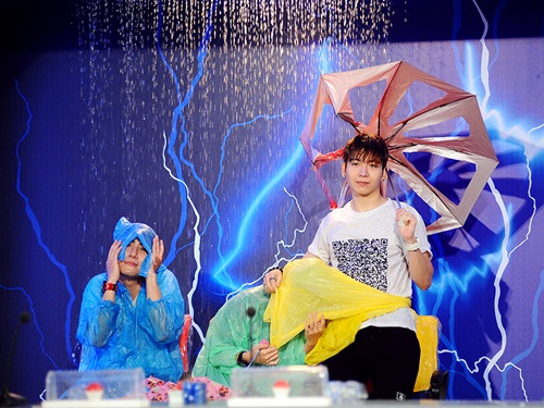 Khởi My yếu đuối núp dưới bóng người yêu tin đồn - 2