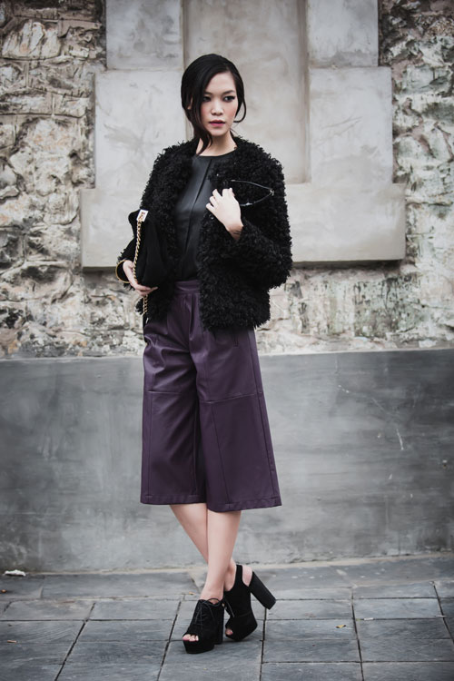 Hoa hậu Thùy Dung cá tính dạo bước trên phố Hà Nội - 3