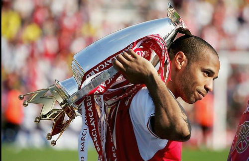 Nhìn lại sự nghiệp lẫy lừng của Thierry Henry qua ảnh - 11