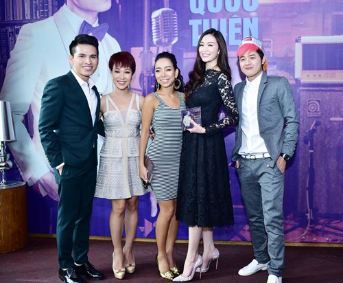 Dàn sao Vietnam Idol tấp nập đến chúc mừng Quốc Thiên - 1
