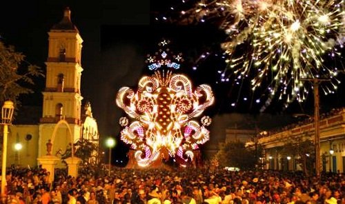 Những truyền thống kì quặc trong Giáng sinh trên thế giới - 10