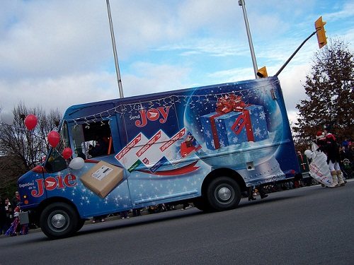 Những truyền thống kì quặc trong Giáng sinh trên thế giới - 13